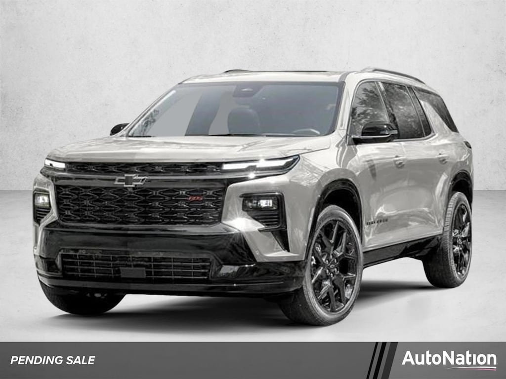 Used 2025 Chevrolet Traverse FWD LT SUV