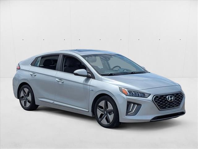 2020 Hyundai Ioniq SEL photo 3