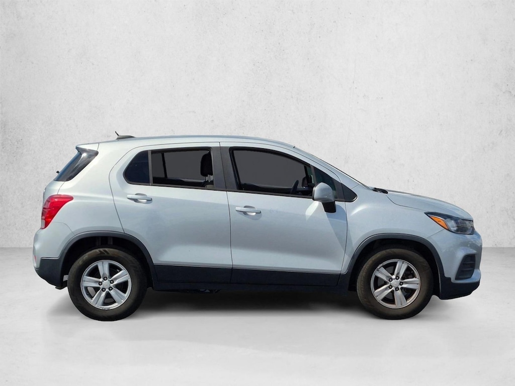 Used 2022 Chevrolet Trax LS SUV