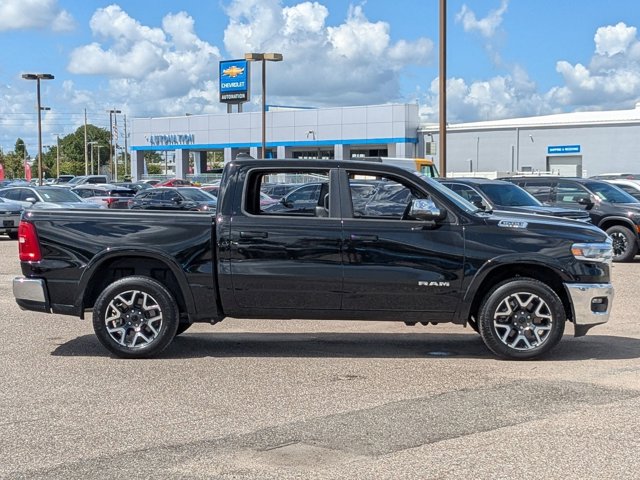 2025 Ram 1500 Laramie photo 4