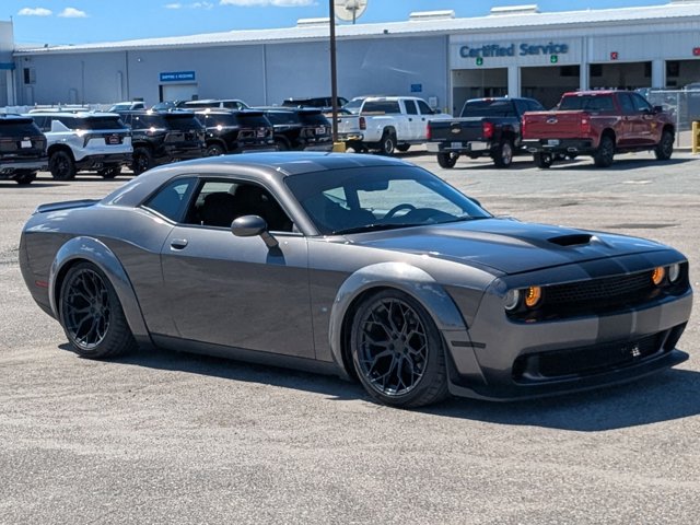 2021 Dodge Challenger R/T photo 2