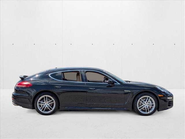 2016 Porsche Panamera 4S photo 4