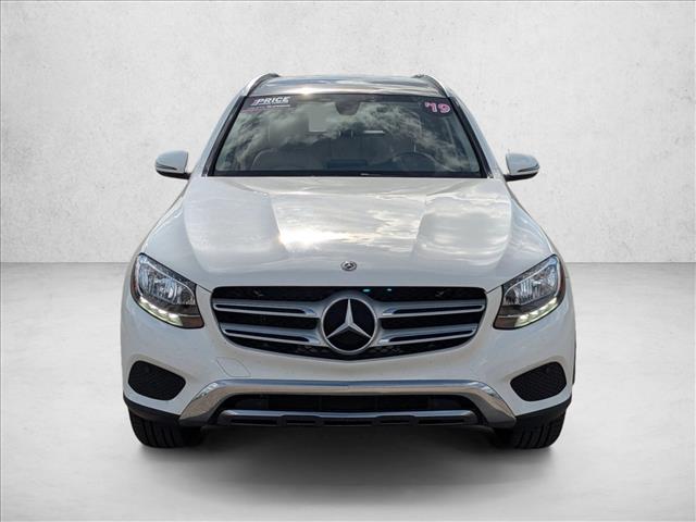 2019 Mercedes Benz GLC 300 photo 2