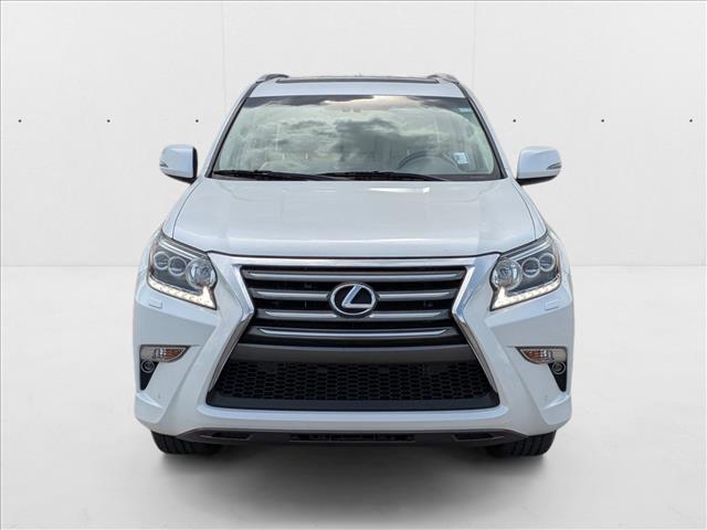 2017 Lexus GX 460 photo 2