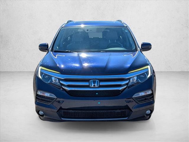 2016 Honda Pilot Elite photo 2