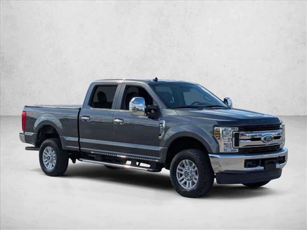 Used 2019 Ford F-250 XL Truck Crew Cab