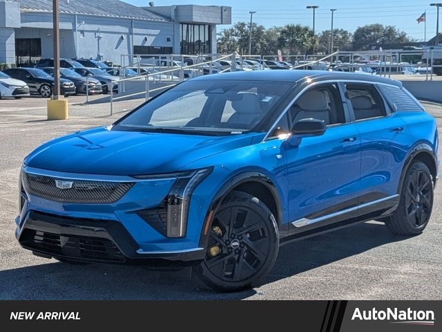 2025 Cadillac OPTIQ Luxury 1's photo