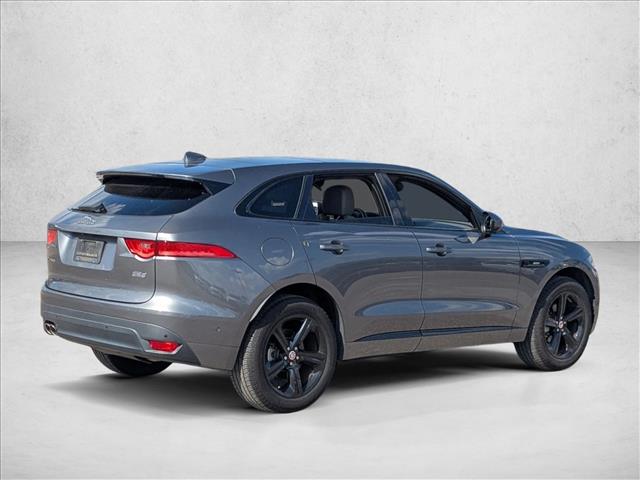 2017 Jaguar F-PACE R-Sport photo 4