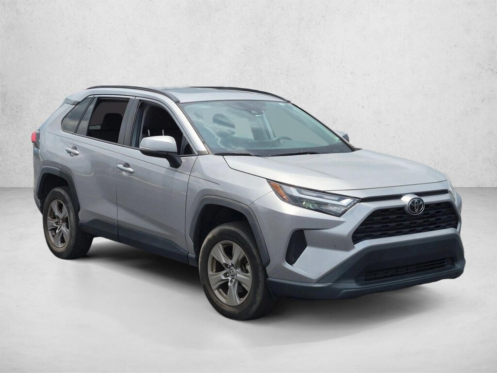 Used 2022 Toyota RAV4 XLE SUV