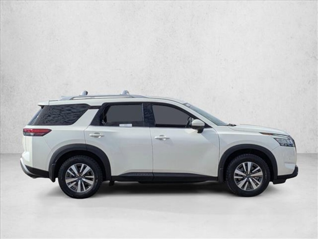 Used 2022 Nissan Pathfinder SL SUV