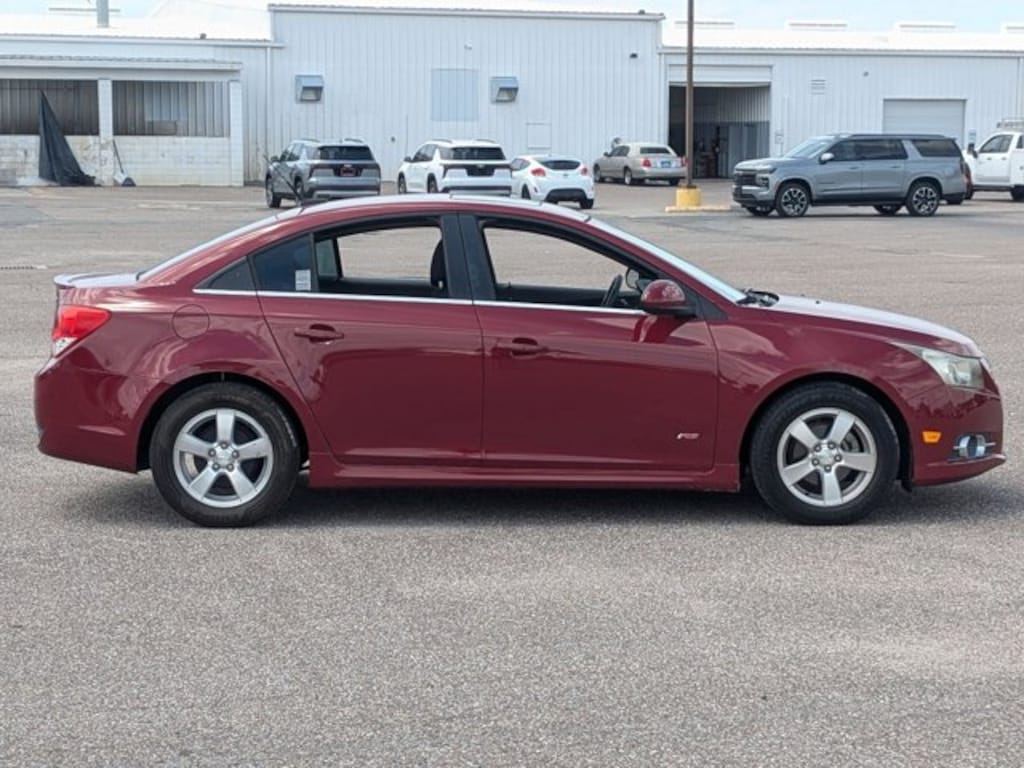 Used 2013 Chevrolet Cruze 1LT Sedan
