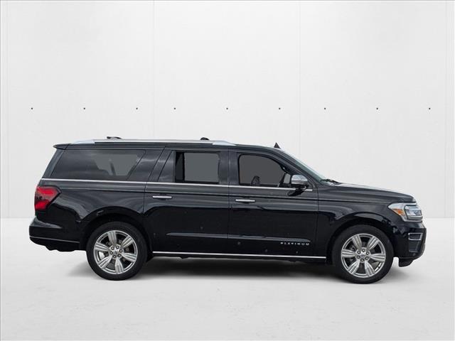 2022 Ford Expedition MAX Platinum photo 4