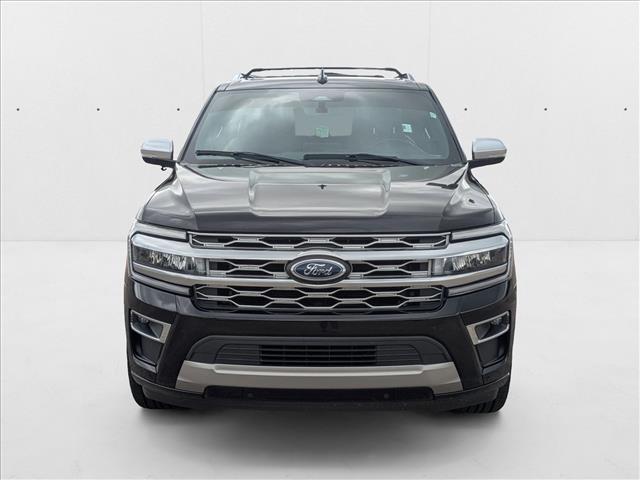 2022 Ford Expedition MAX Platinum photo 2