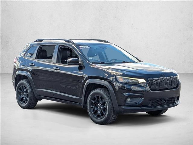 2022 Jeep Cherokee Latitude photo 2