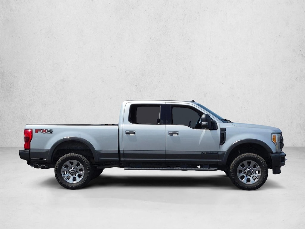 Used 2019 Ford F-250 LARIAT Truck Crew Cab