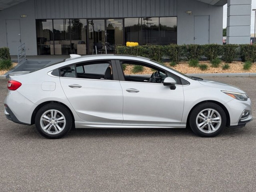 Used 2016 Chevrolet Cruze LT Sedan