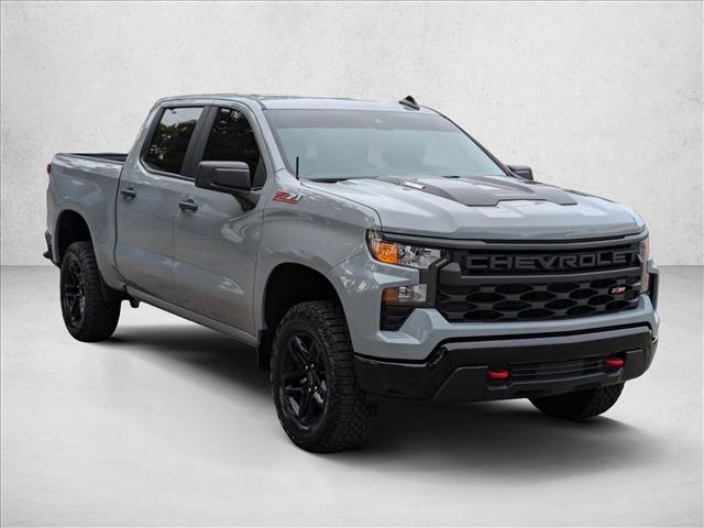 2025 Chevrolet Silverado 1500 Custom Trail Boss photo 3