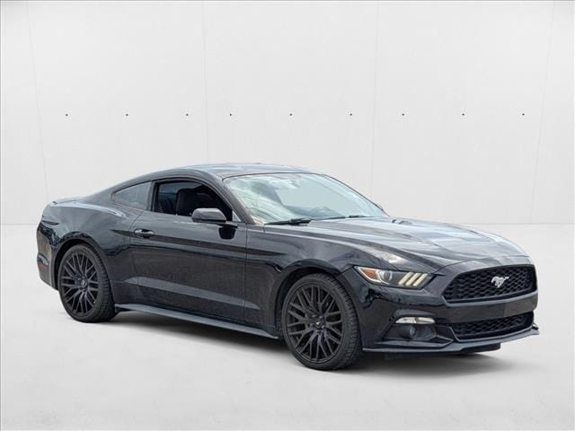 2015 Ford Mustang EcoBoost photo 3