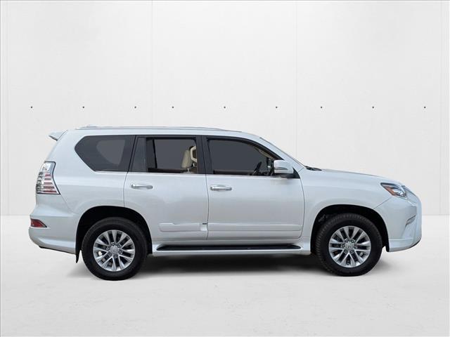 2017 Lexus GX 460 photo 4