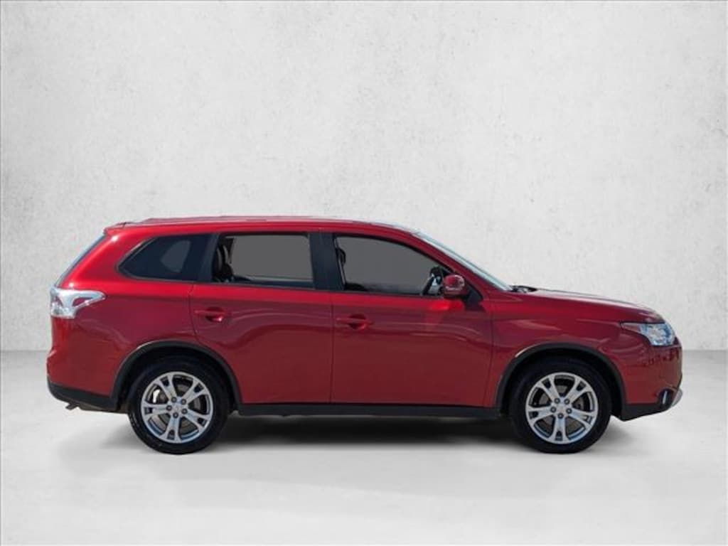 Used 2015 Mitsubishi Outlander SE SUV