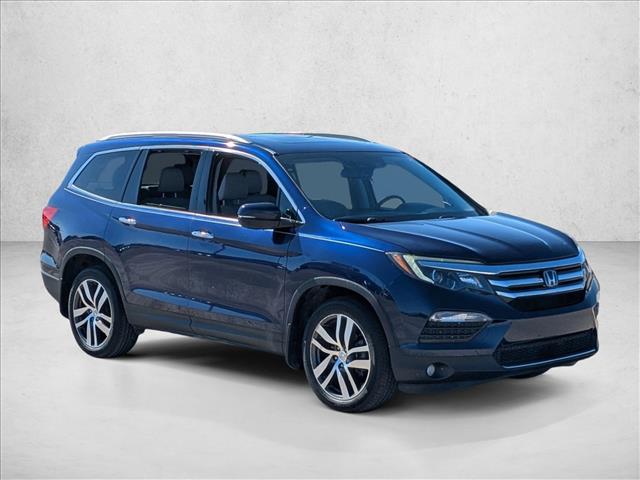 2016 Honda Pilot Elite photo 3