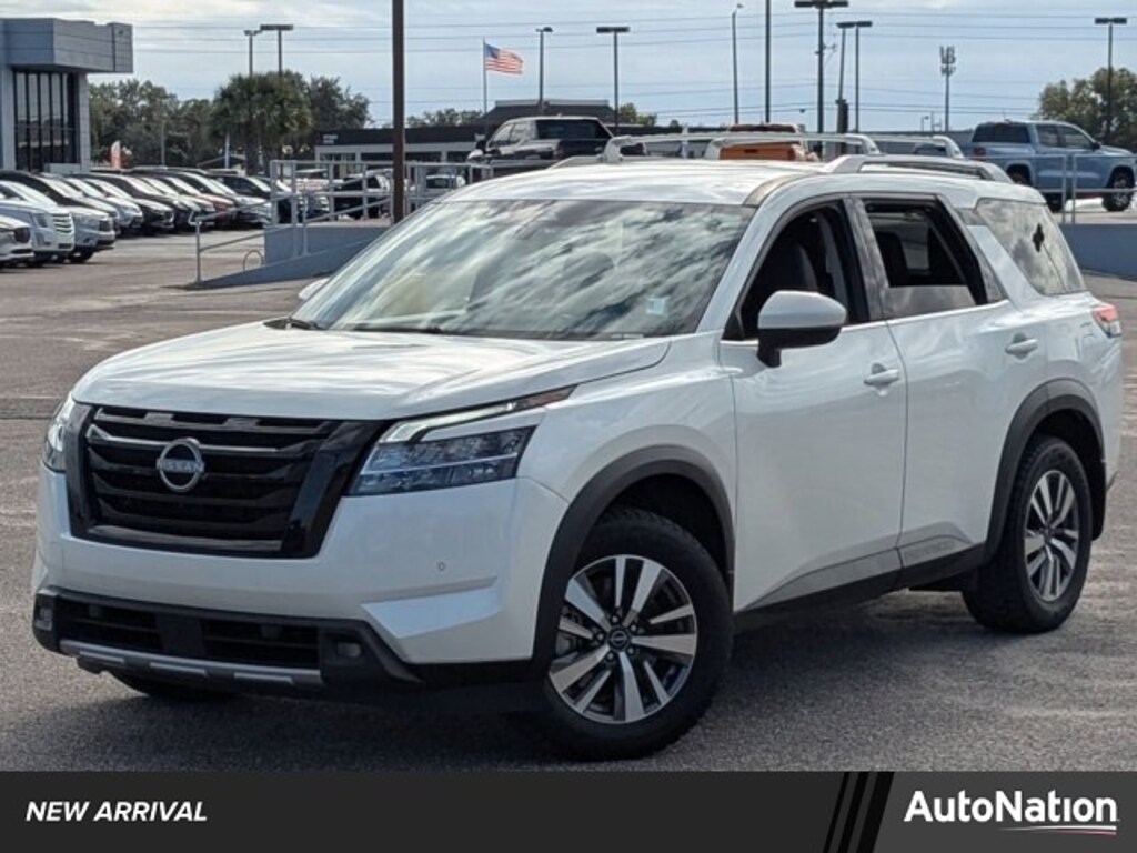 Used 2022 Nissan Pathfinder SL SUV
