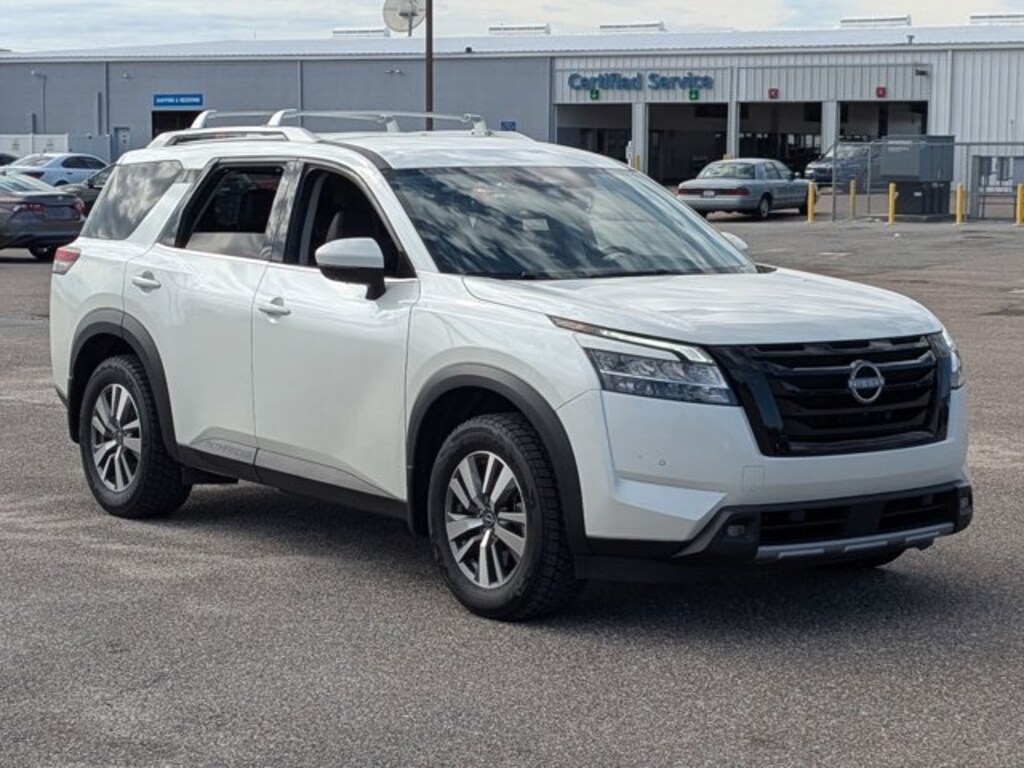 Used 2022 Nissan Pathfinder SL SUV