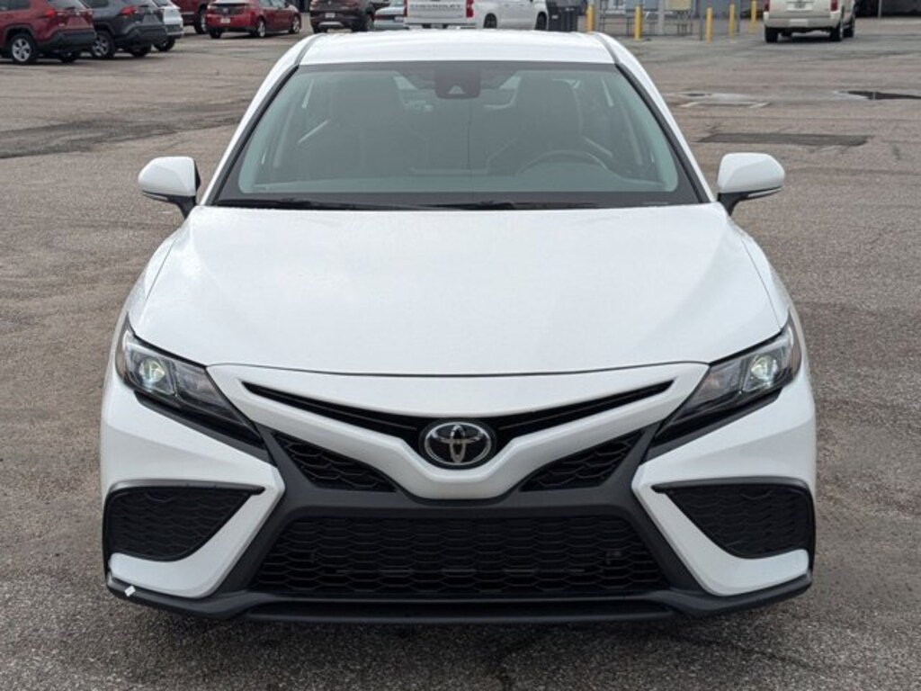 Used 2024 Toyota Camry SE Sedan