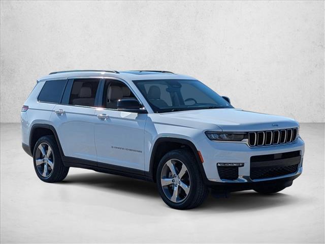 2022 Jeep Grand Cherokee Limited photo 3