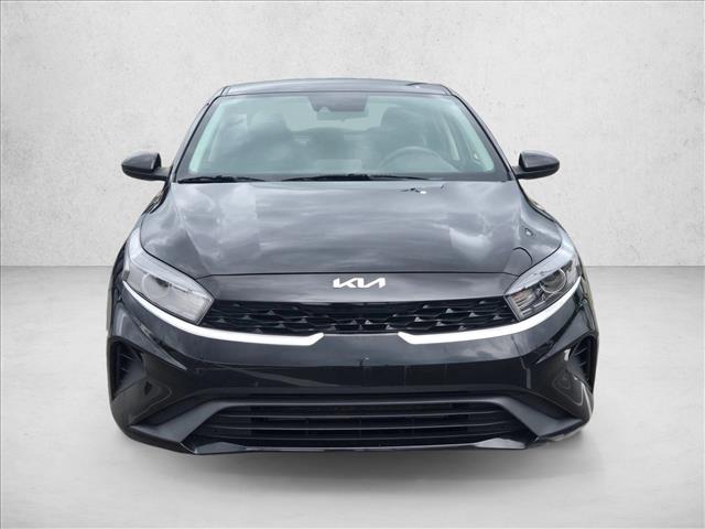 2023 Kia Forte LXS photo 2