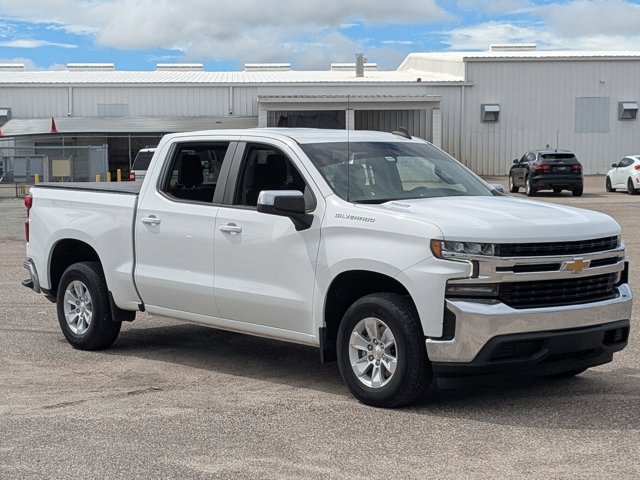 2022 Chevrolet Silverado 1500 LT photo 3