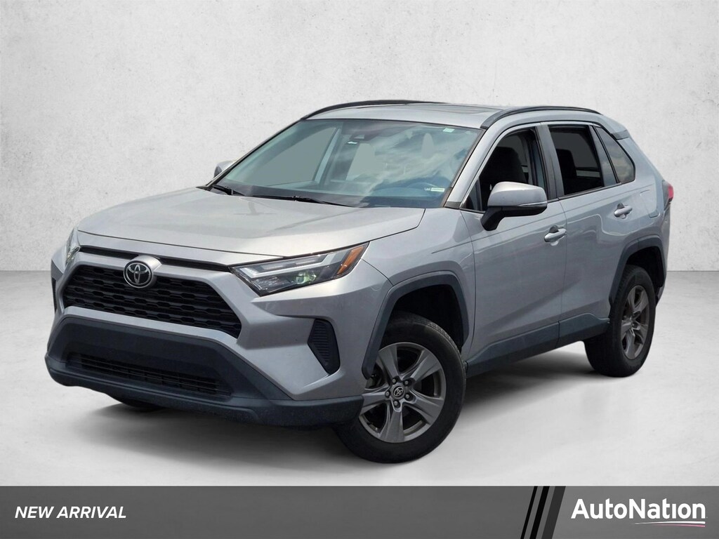 Used 2022 Toyota RAV4 XLE SUV