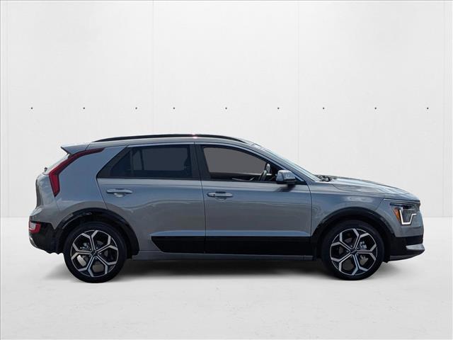 2025 Kia Niro EX Touring photo 4