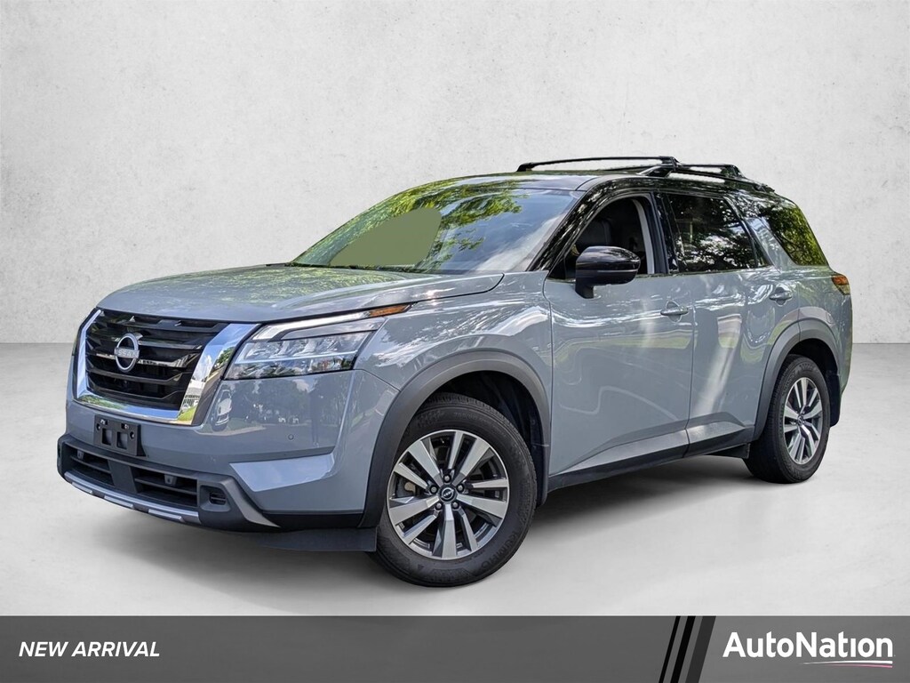 Used 2024 Nissan Pathfinder SL SUV