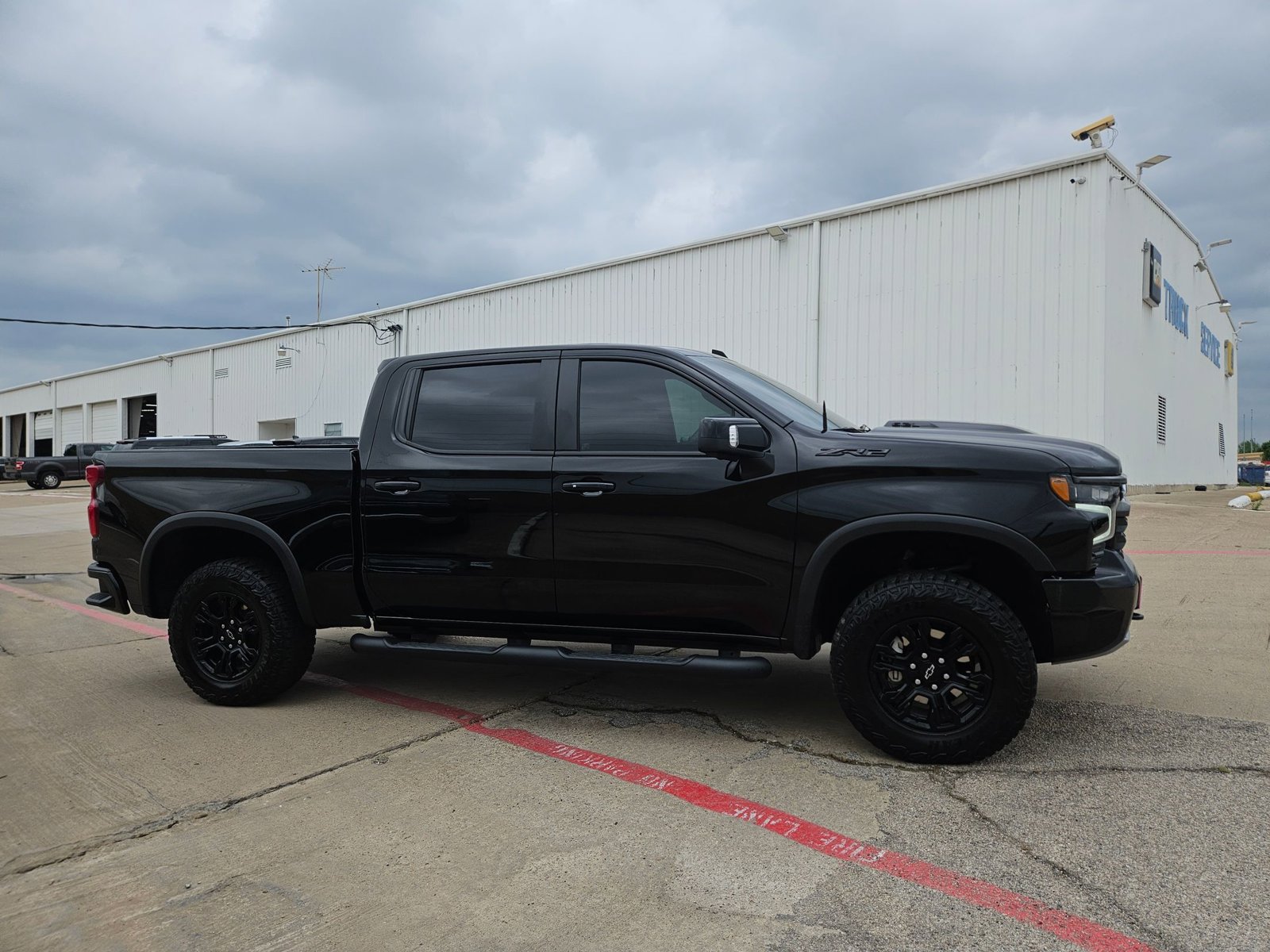 2023 Chevrolet Silverado 1500 ZR2 photo 4