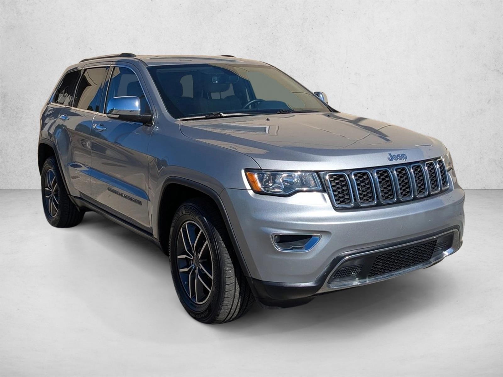 2019 Jeep Grand Cherokee Limited photo 3
