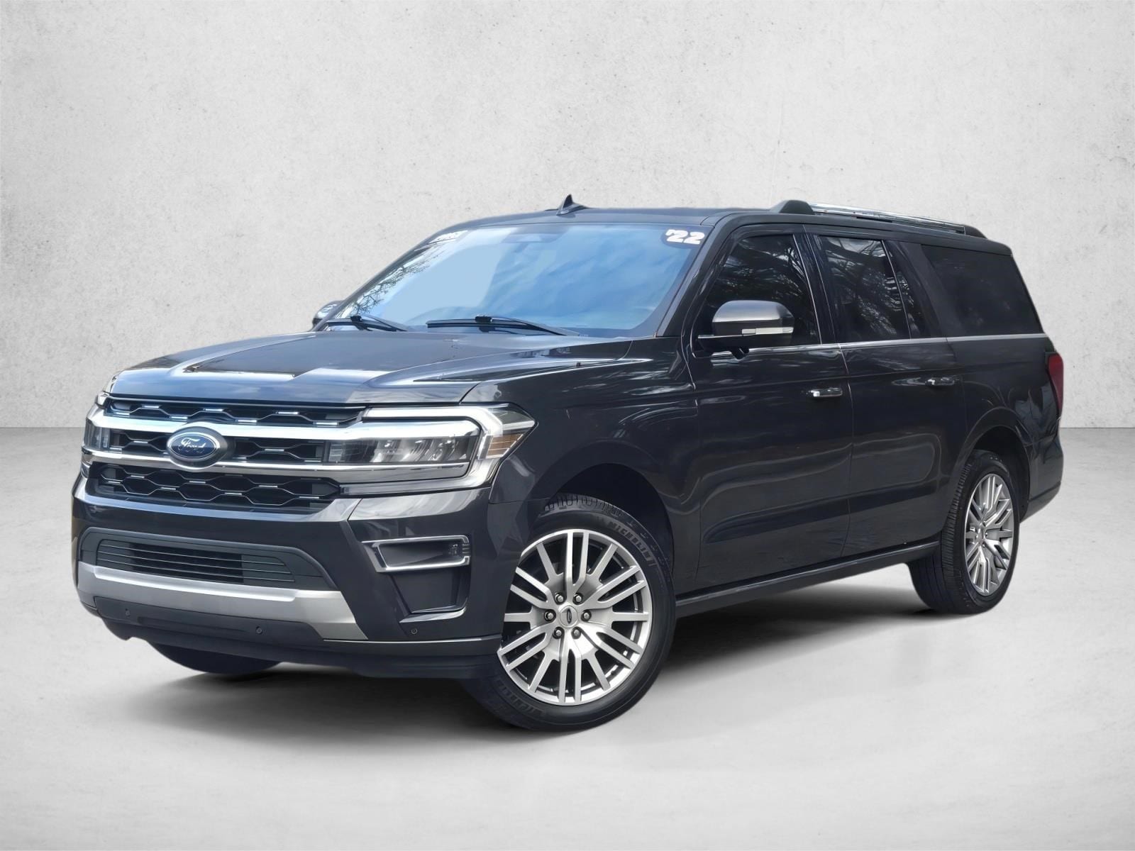 2022 Ford Expedition Limited's photo