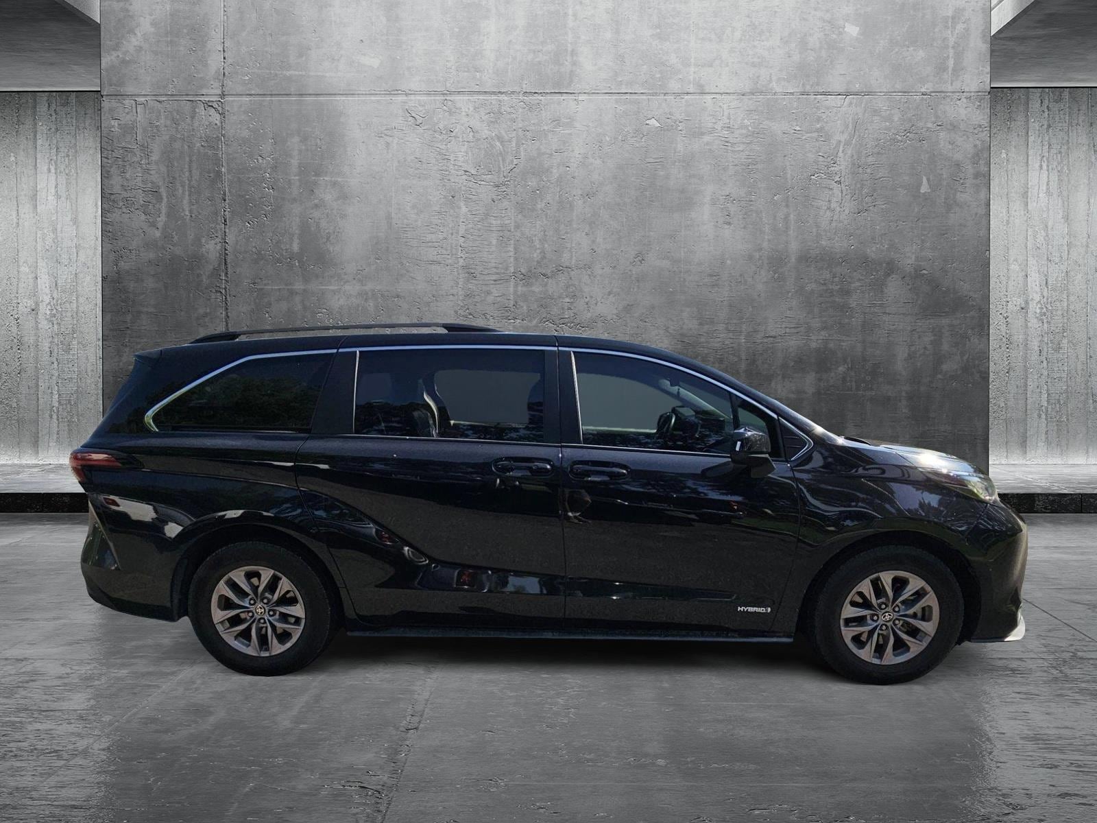 Used 2021 Toyota Sienna LE with VIN 5TDKRKECXMS024161 for sale in Hardeeville, SC