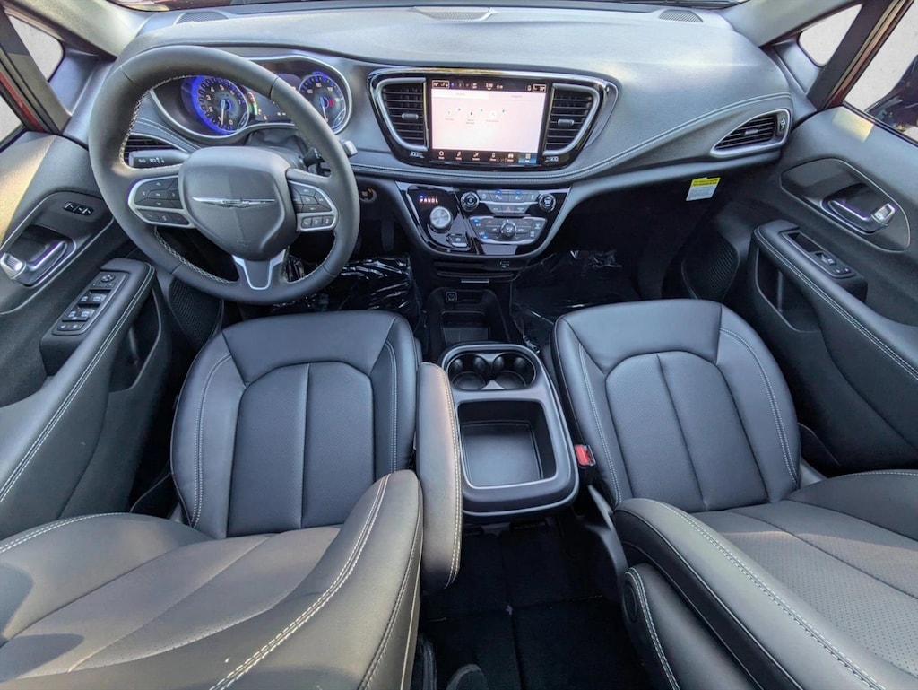 New 2026 Chrysler Pacifica Select Van Passenger Van