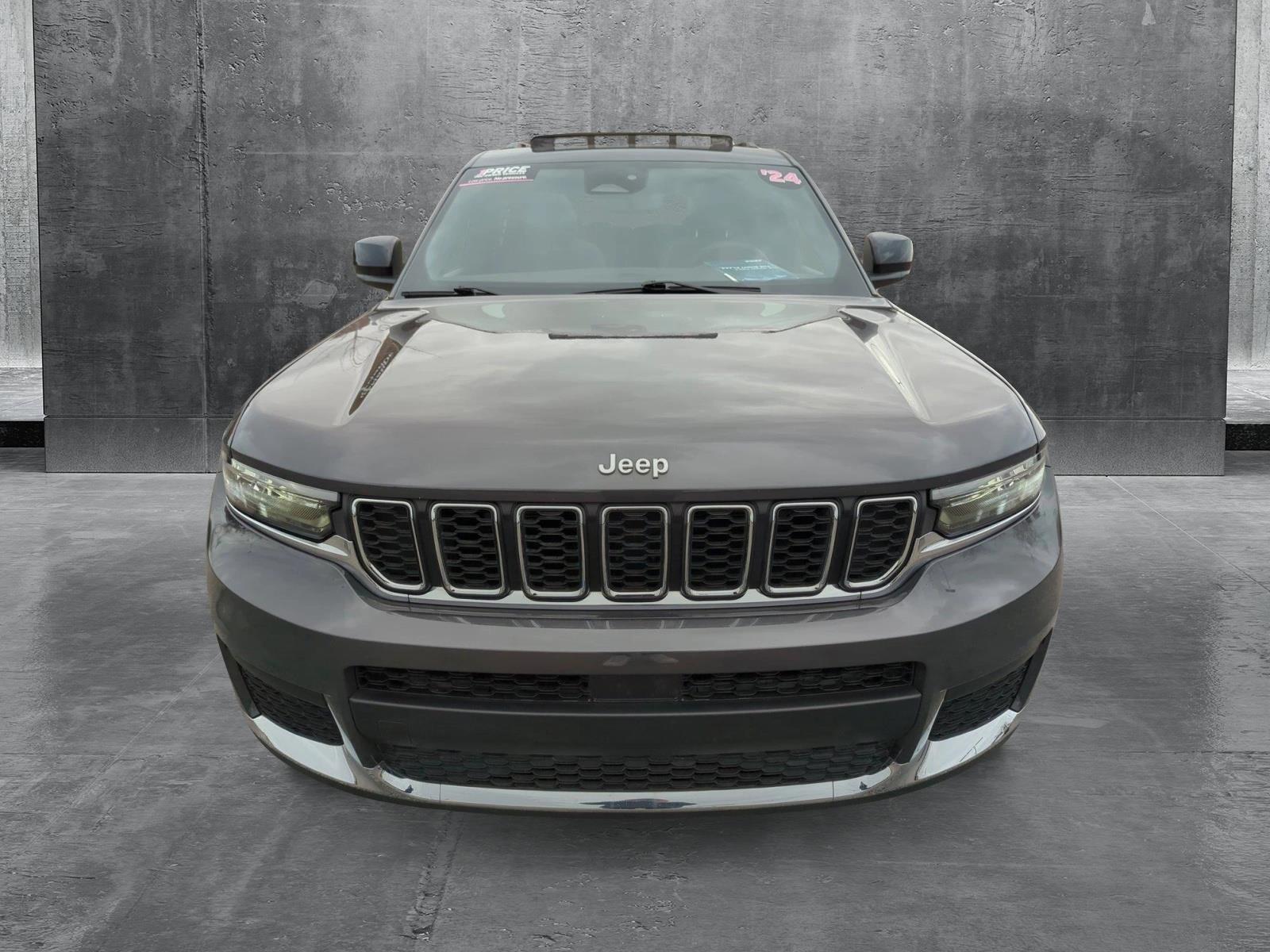 2024 Jeep Grand Cherokee Laredo X photo 2