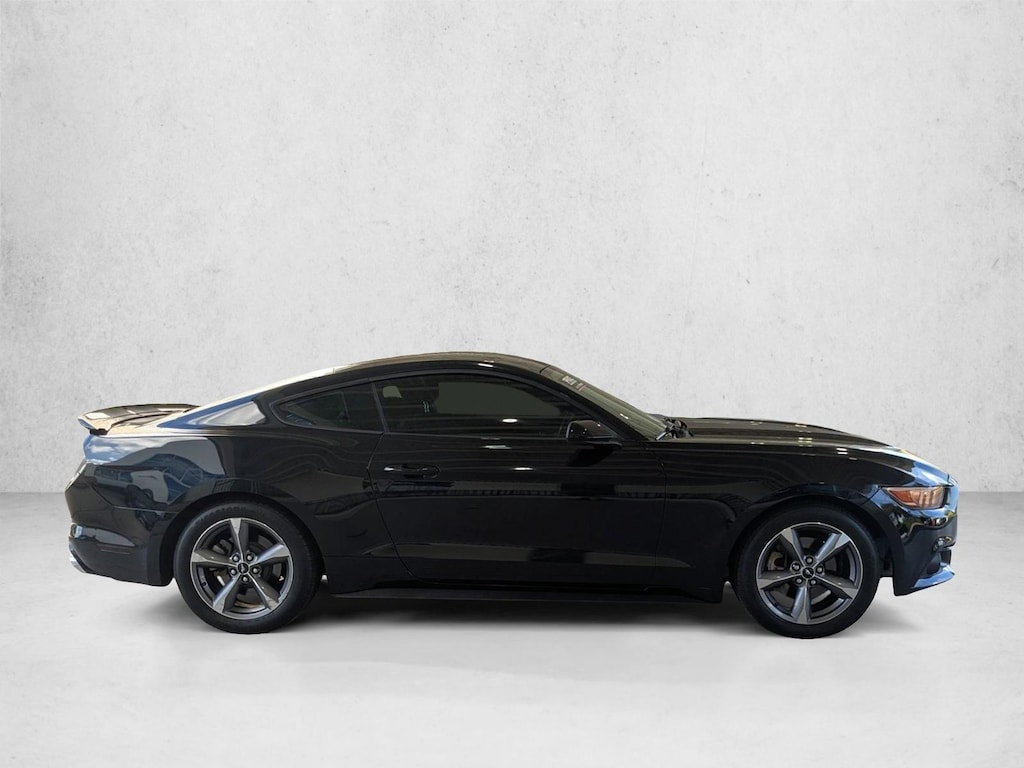 Used 2016 Ford Mustang V6 Coupe