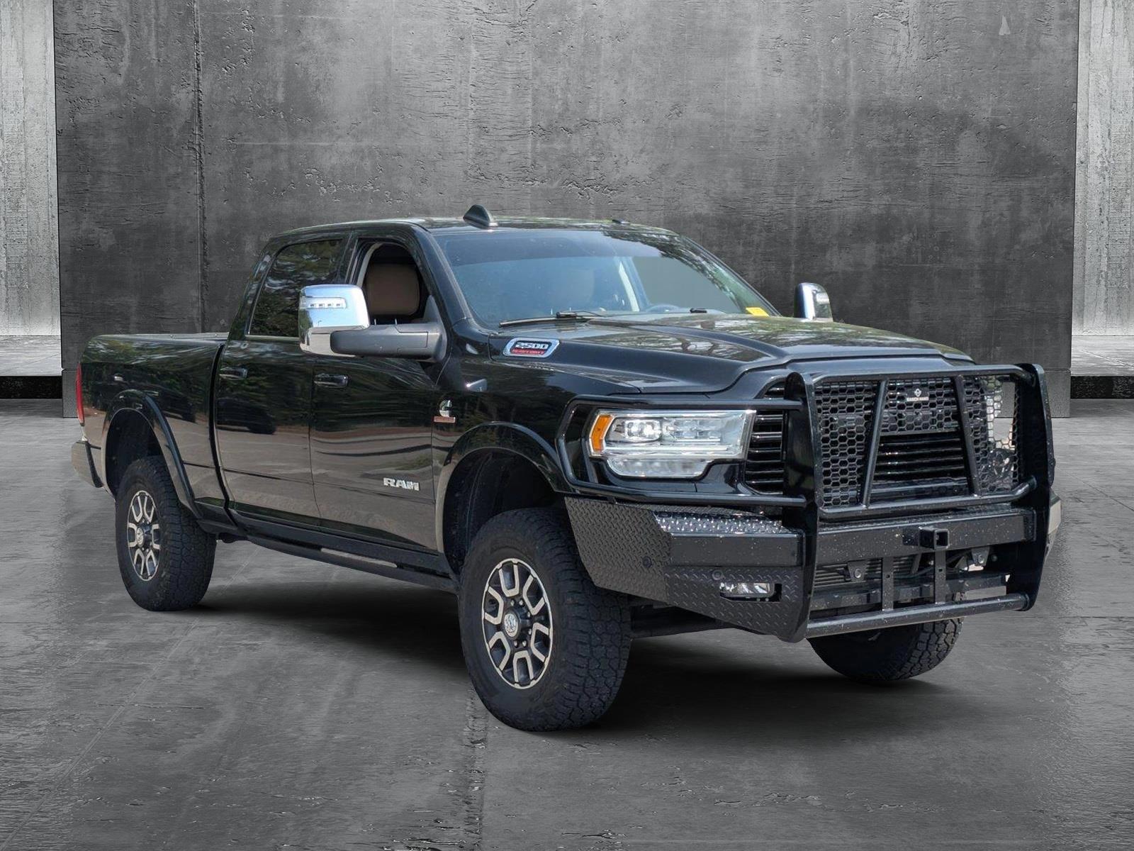 2023 Ram 2500 Longhorn photo 3