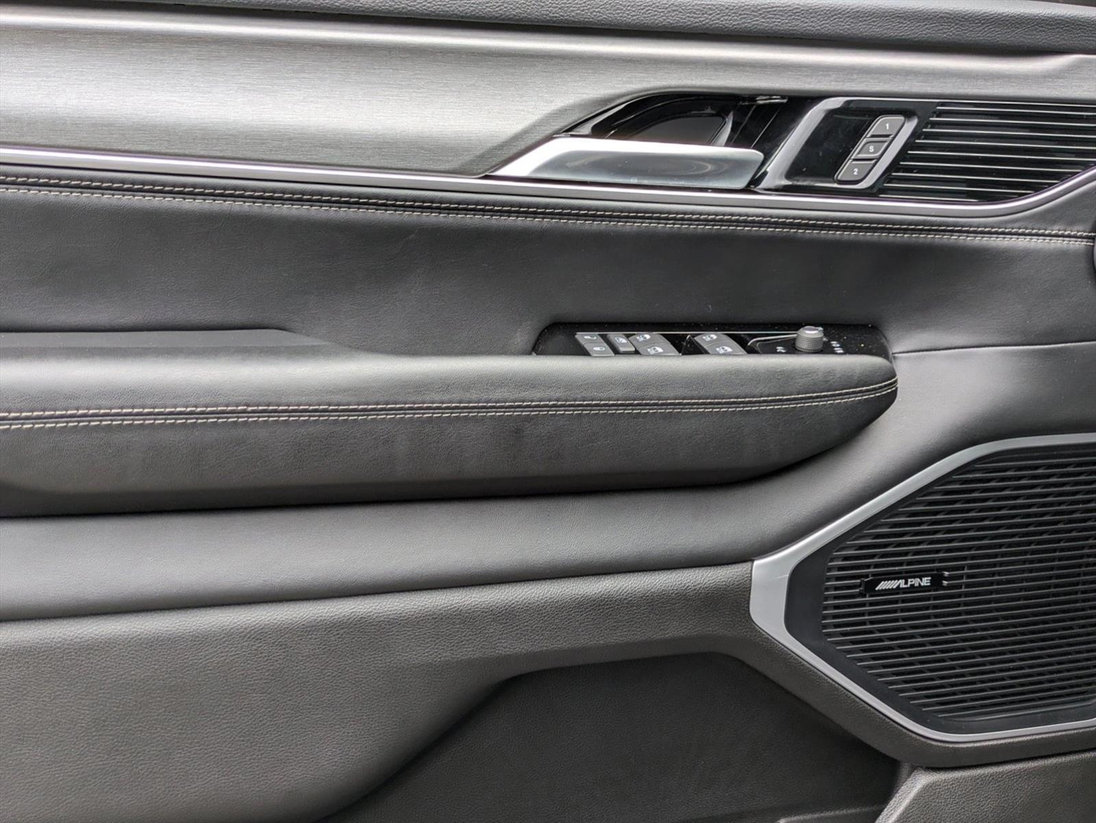 2025 Jeep Wagoneer Series II - Photo 19