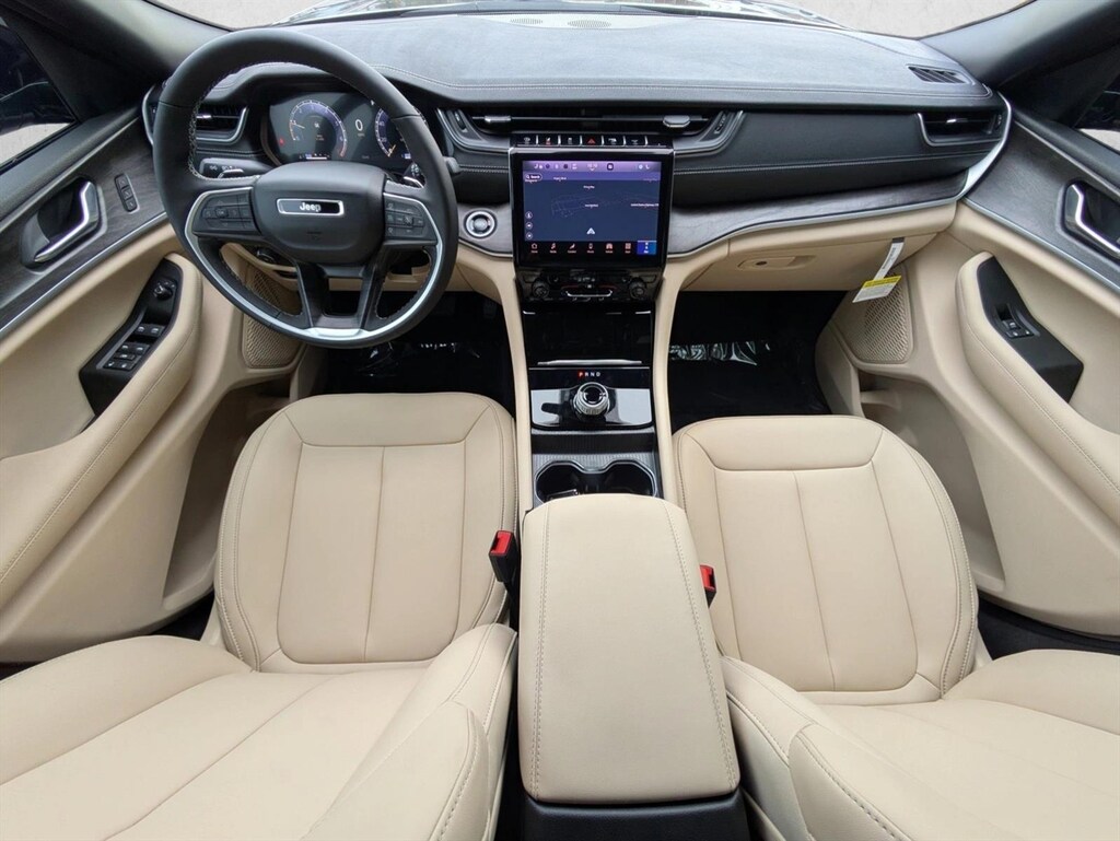 New 2025 Jeep Grand Cherokee L Limited SUV