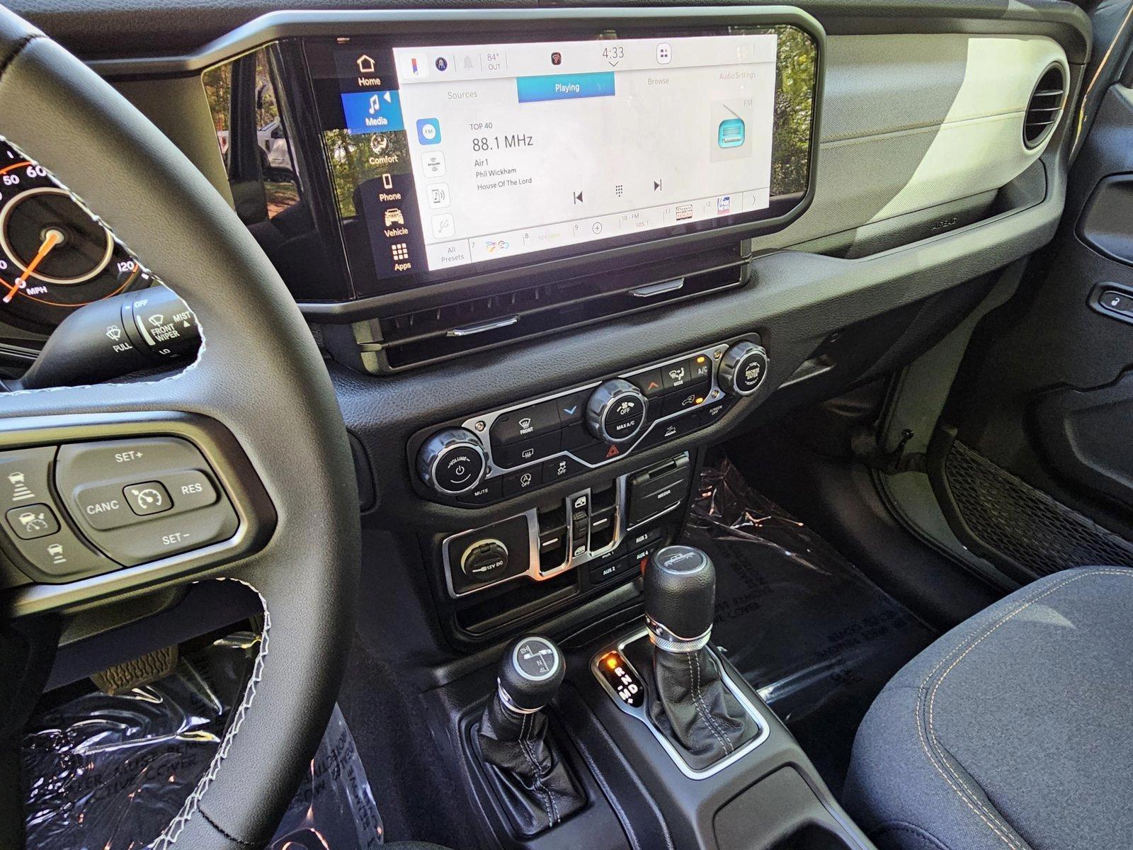 2025 Jeep Gladiator Sport S - Photo 12