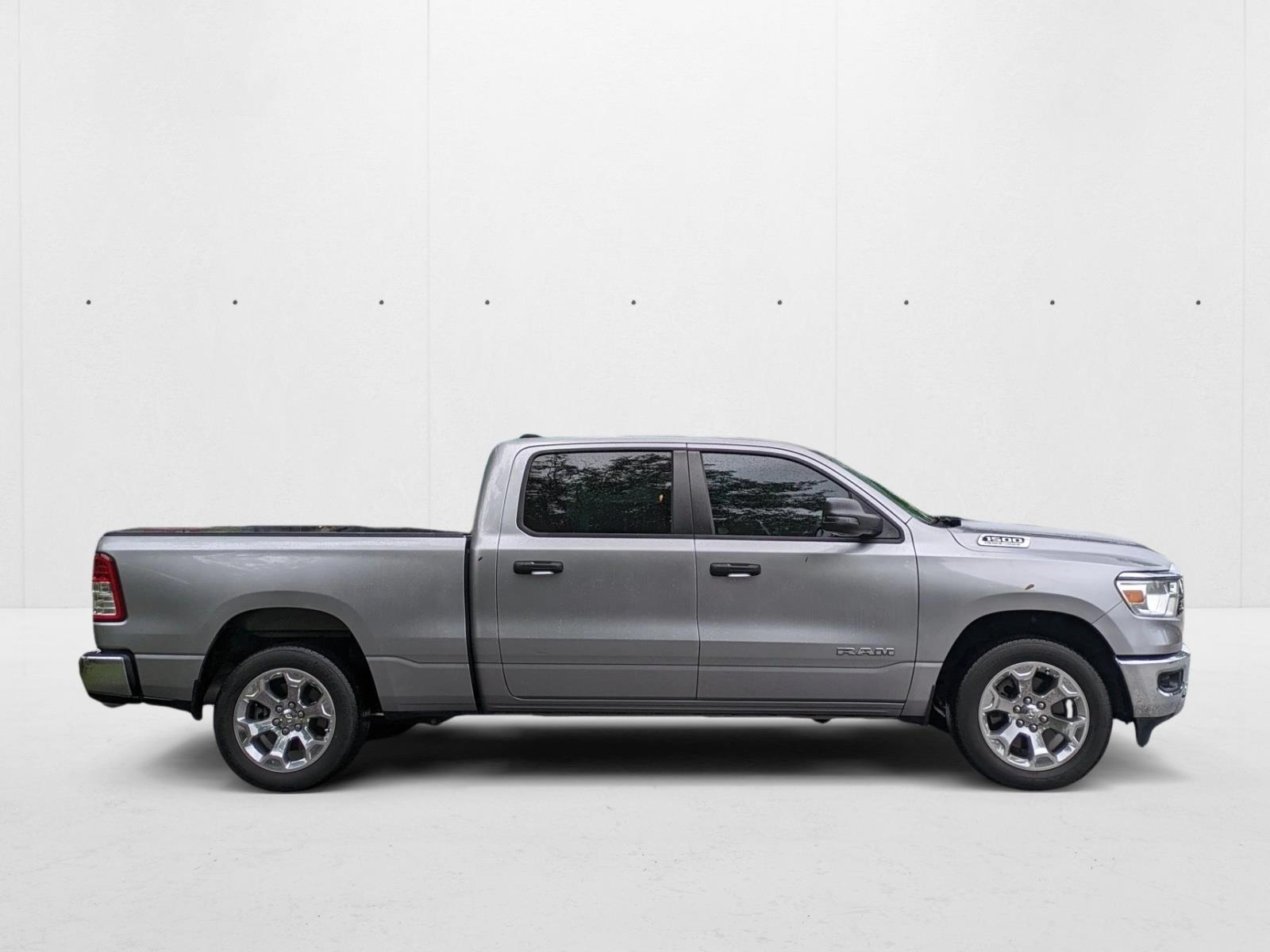 2023 Ram 1500 Big Horn photo 3