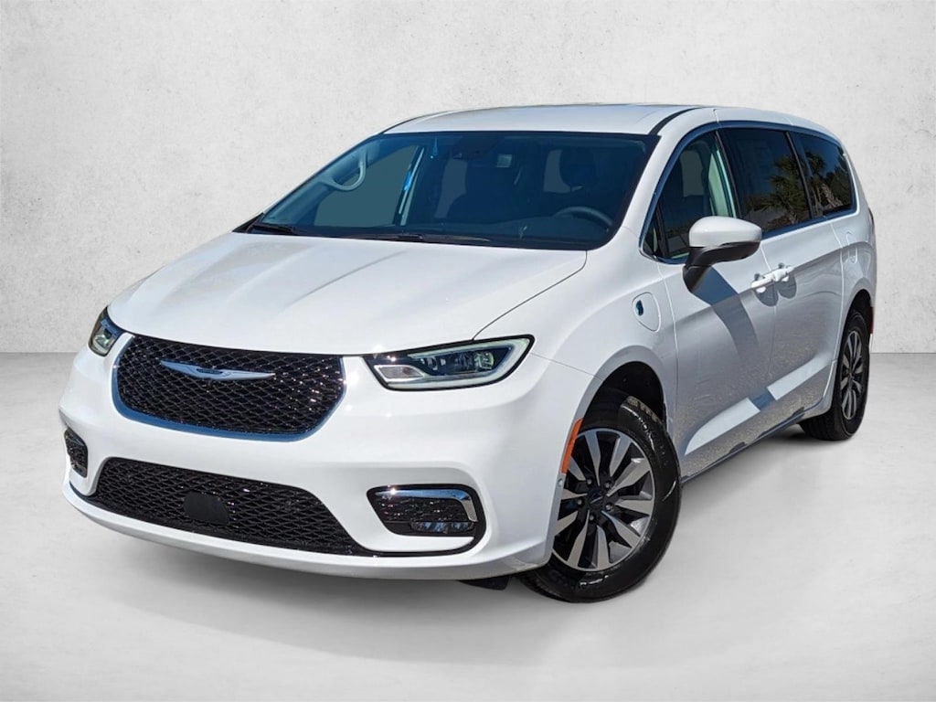 Used 2023 Chrysler Pacifica Hybrid Touring L Van Passenger Van