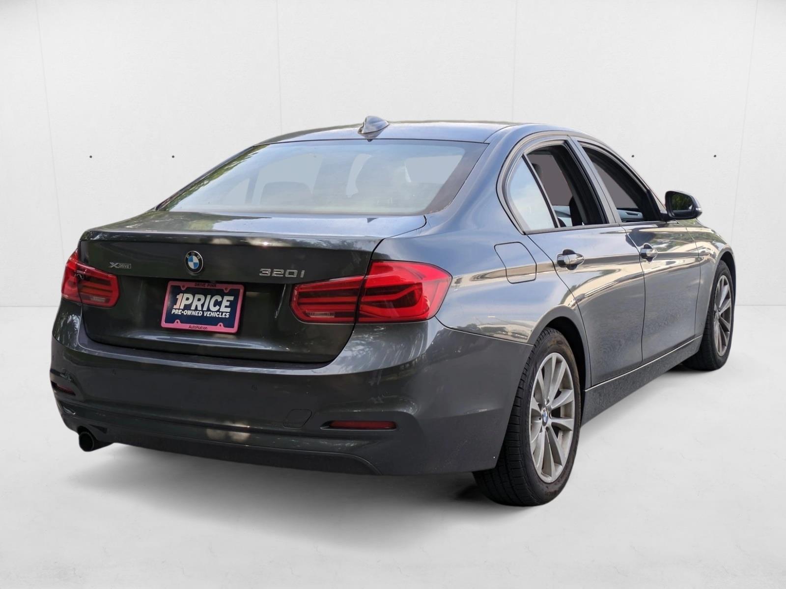 2017 Bmw 320i xDrive photo 2