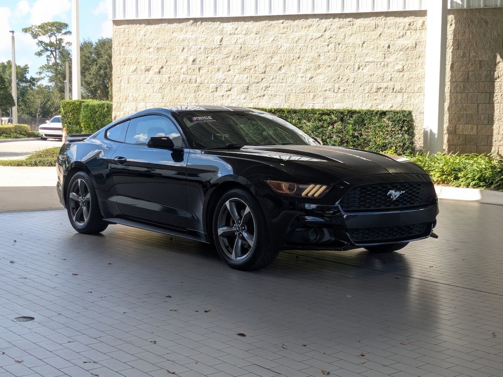 Used 2016 Ford Mustang V6 Coupe