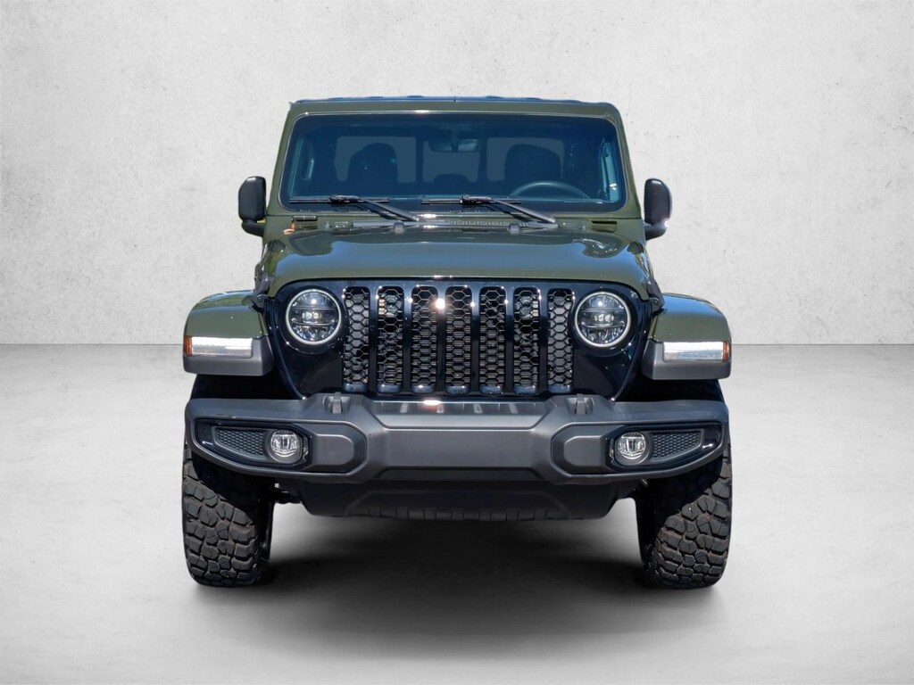 Used 2023 Jeep Gladiator Willys Truck Crew Cab